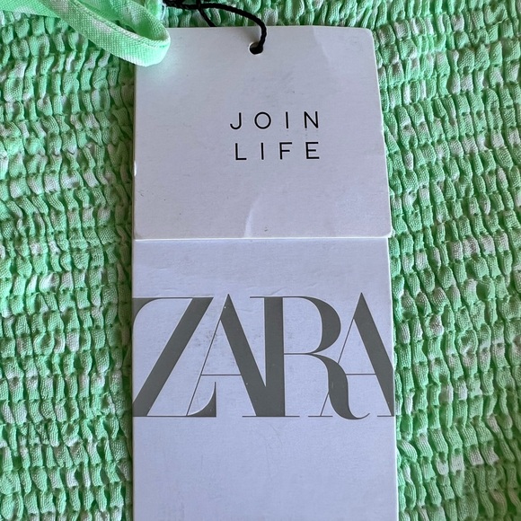 Zara Mint Green Smocked Crop Blouse with Ruffles. NWT - Picture 2 of 4